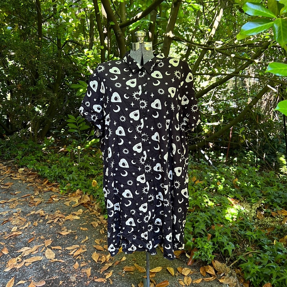 Witchy plus-size button up dress